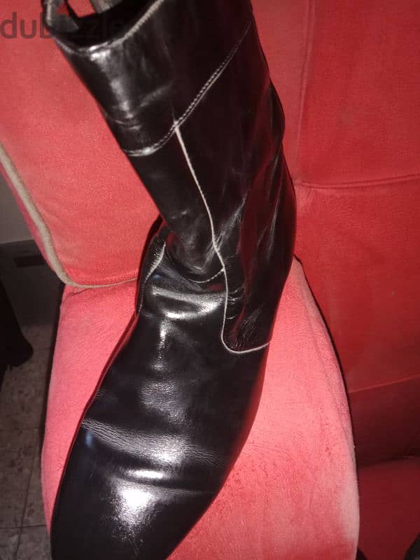 Black Classic Boot Handcrafted in England 9.5 42-43 size 0