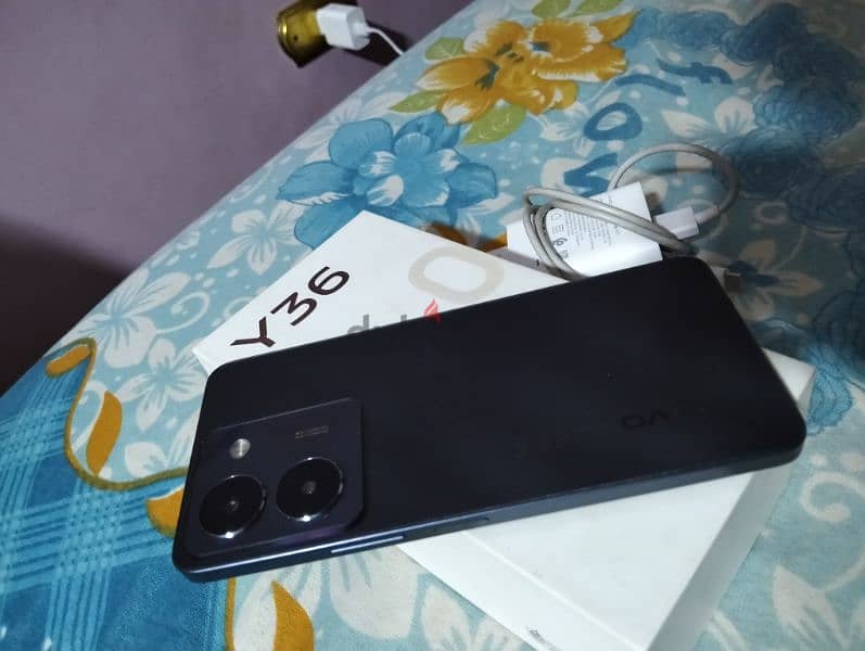 Vivo y36 4