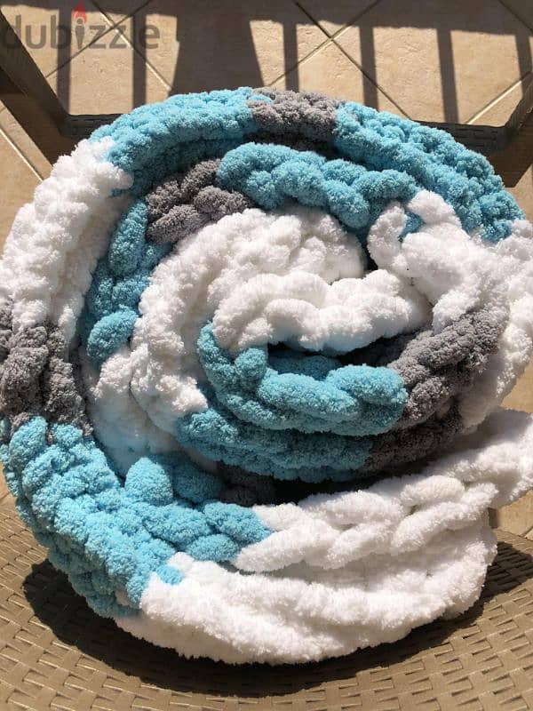 Handmade throw  blanket 3