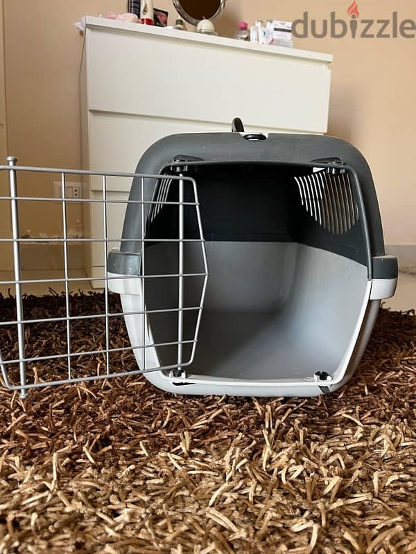 pet carrier 1