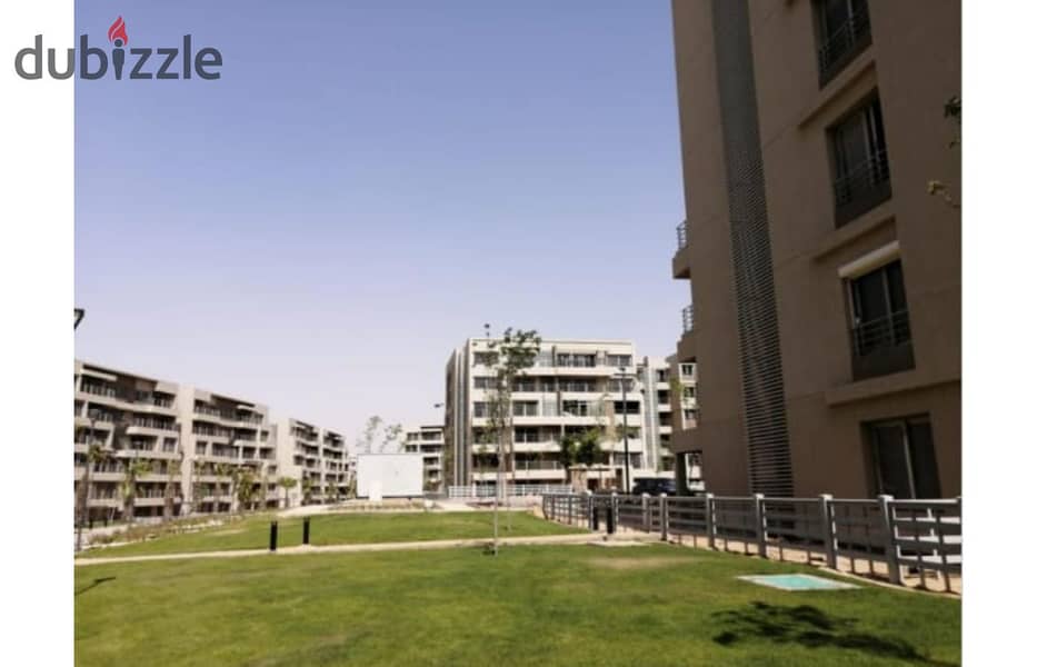 Apartment for sale Apartment 143m meters-NEW CAIRO( Capital Gardens palm hills compound) 2