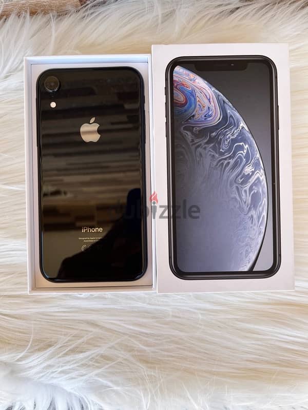 iphone xr black 128giga with box and charger 2sim Za 1