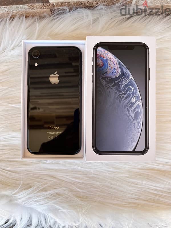 iphone xr black 128giga with box and charger 2sim Za 2