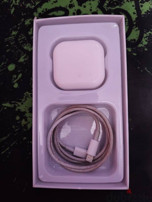 iPhone 12 Pro Max Charger 3