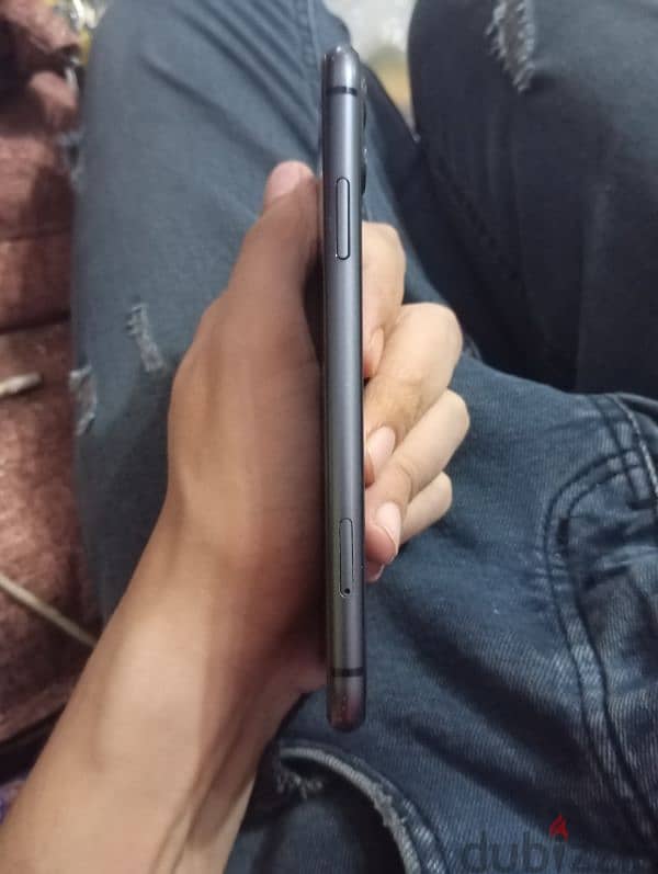 iphone 11 128 like new لقطة يعمل بكفائة 3