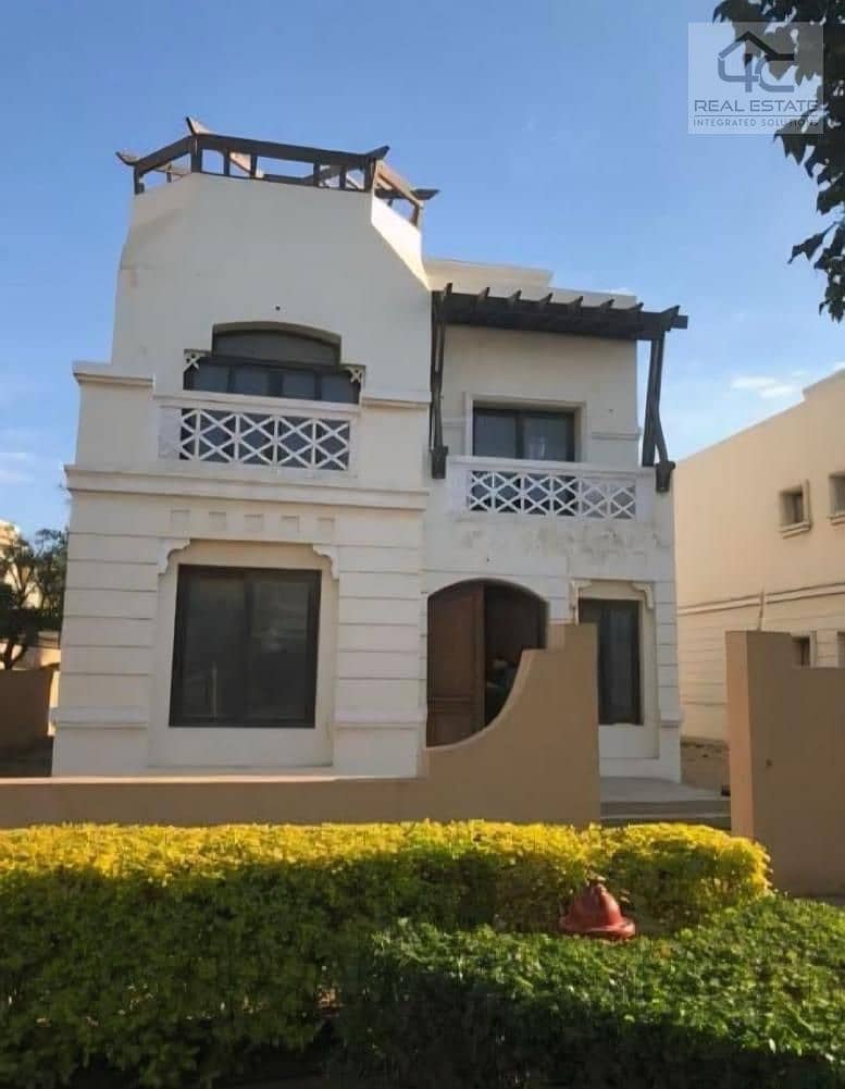 For quick sale at the lowest price in the market standalone corner villa ready to move view landscape in Compound Hyde Park 0