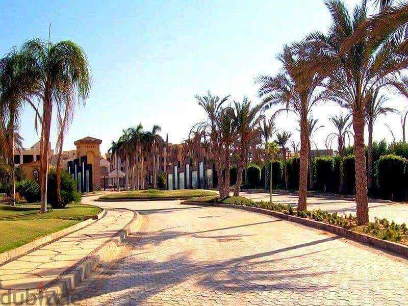 تاون هاوس ميدل علي لاند سكيب في القطامية جاردنز Katamya Gardens 5