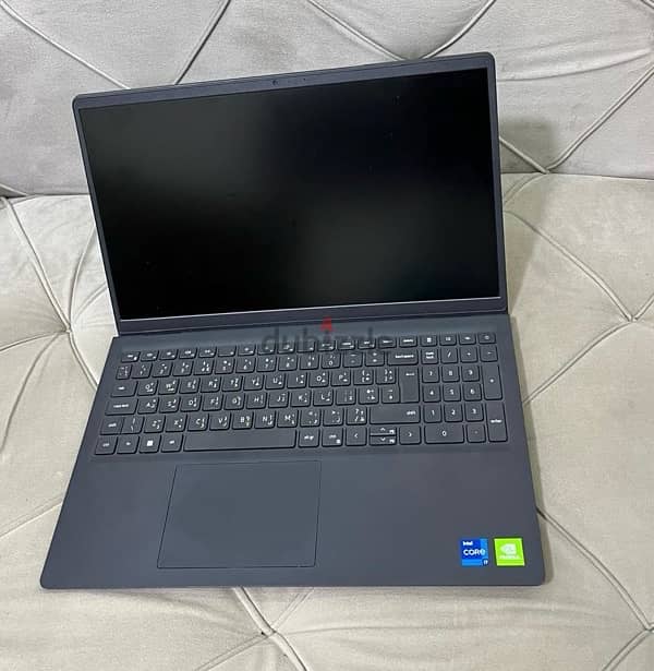 Dell vostro 15  3510   لاب توب Dell الجيل11 0