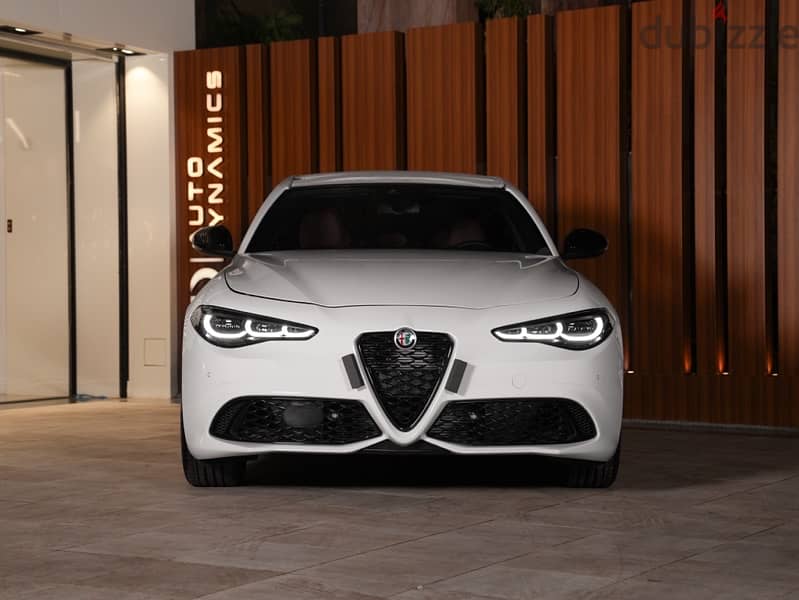 Alfa Romeo Giulia Veloce 2024 0