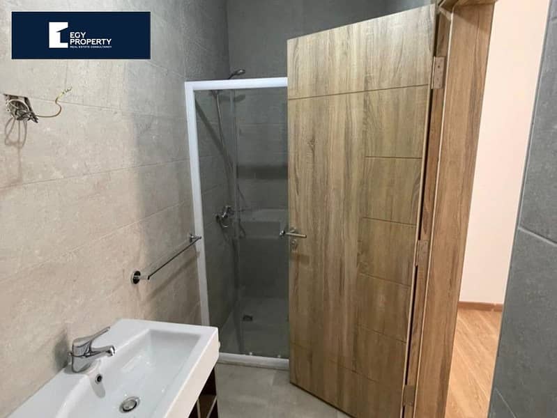 Fully Finished Apartment For Rent In Al Marasem Fifth Square in New Cairo with very prime location 3