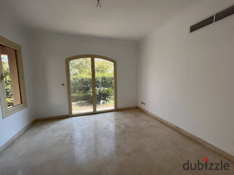 Detached villa, Emaar finishing, for rent, semi-furnished, with a garden, in Mivida Compound 0