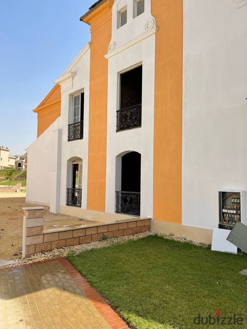 Town house corner For sale 297 m  in Compound  Layan Sabbour New Cairo 2