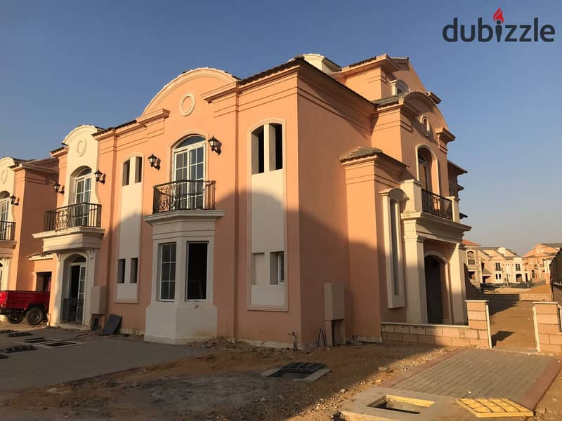 Town house corner For sale 297 m  in Compound  Layan Sabbour New Cairo 8