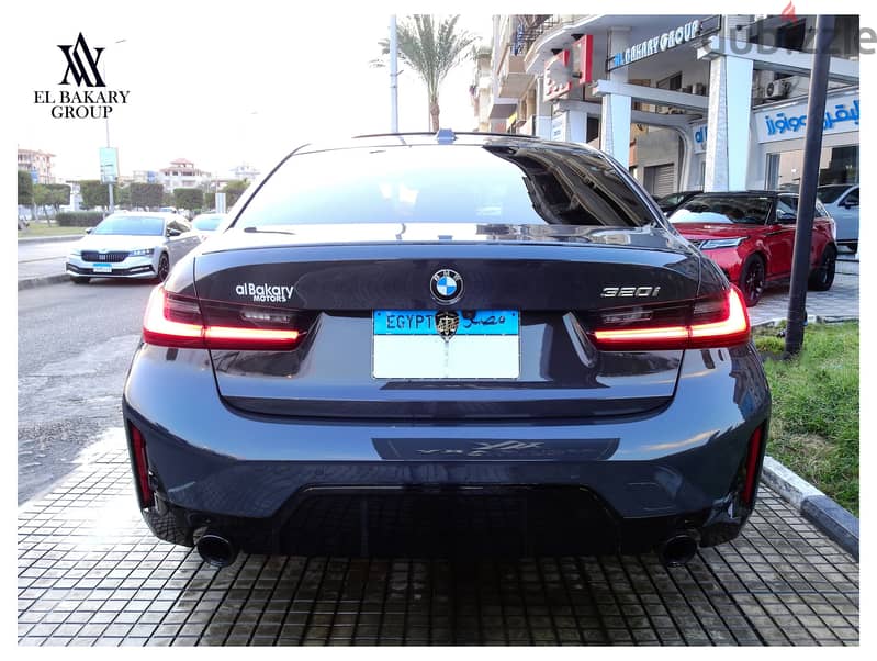 بي ام دبليو 320 2023 BMW . . 320 i  2024 M sport  2000 km 5