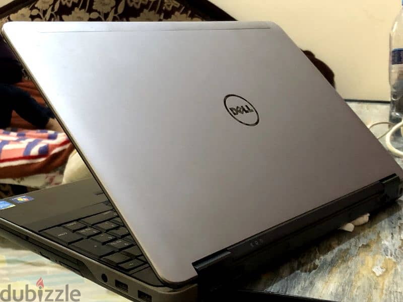 DELL latitude E6540 2