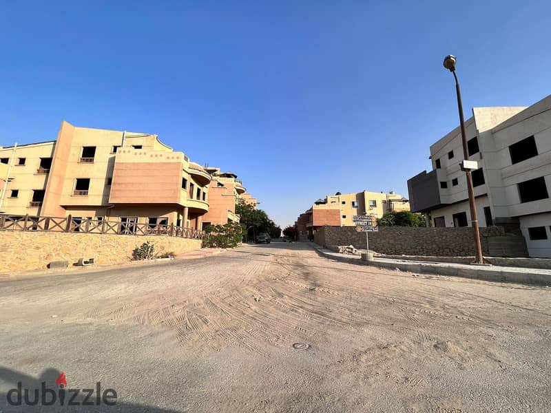 villa for sale Apartment 400m+ Garden 260 m  meters-NEW CAIRO(Golden Gates Compound) 23