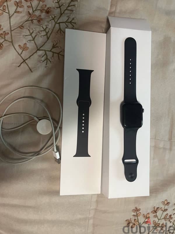 Apple Watch Series 6 ( Space Grey ). 0