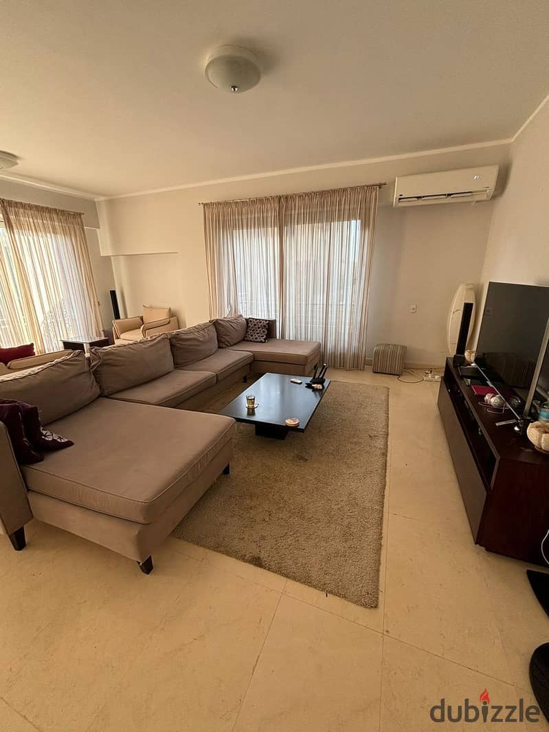 شقه للايجار مفروشه مودرن كمبوند بالم باركس ٦ اكتوبرModern furnished apartment for rent in Palm Parks Compound, 6th October 0