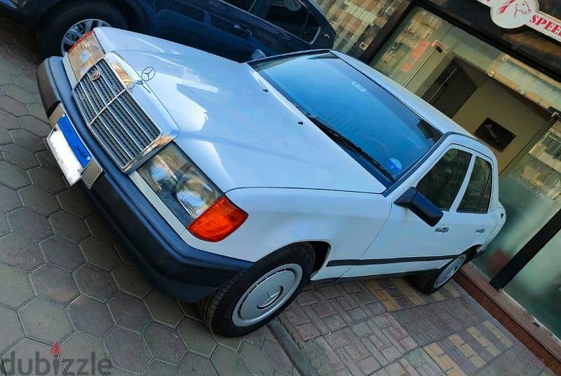 Mercedes-Benz 200 1986 2