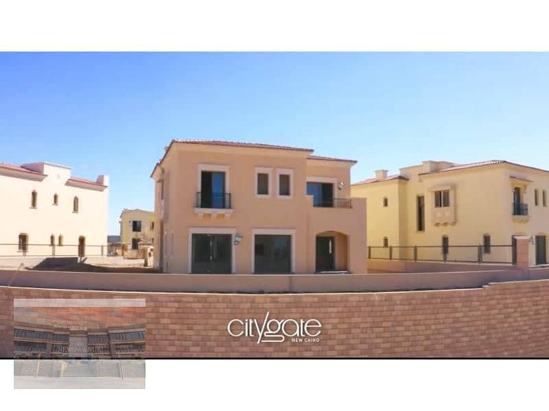 Very prime location Townhouse Middle in City Gate Dyar, Ready to move, 250 bua, 4 bedrooms, 4 bathrooms 4