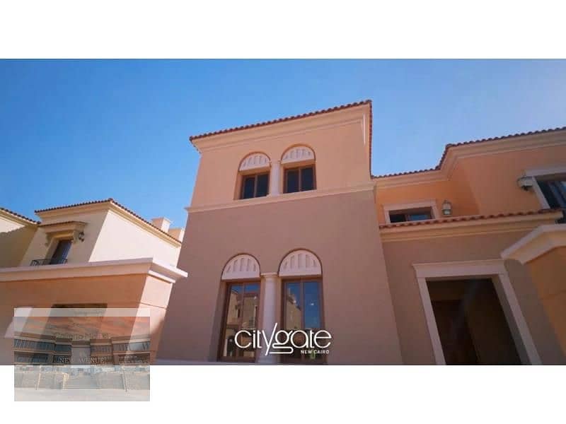 Very prime location Townhouse Middle in City Gate Dyar, Ready to move, 250 bua, 4 bedrooms, 4 bathrooms 5