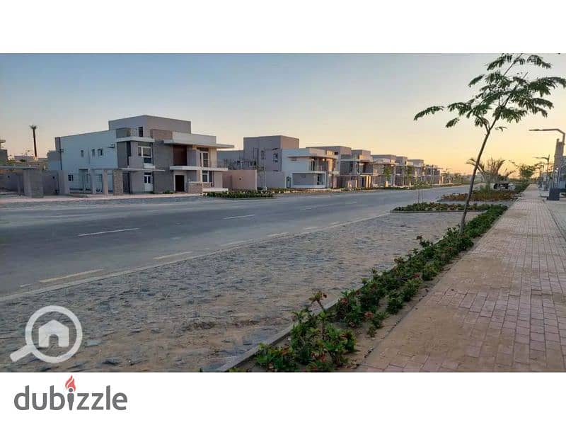 Townhouse for sale fully finished with a large garden view with a down payment and installments in Al Maqsad Compound 3