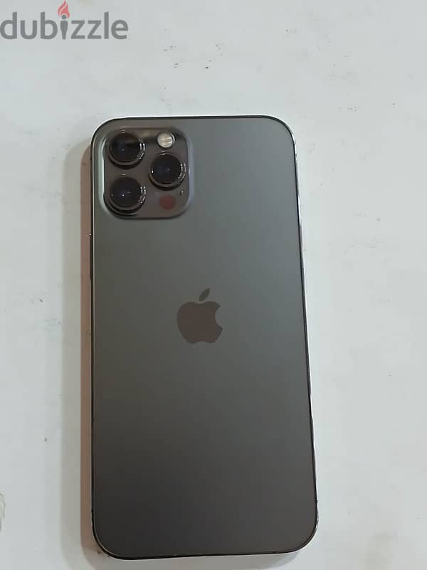 iPhone 12 Pro Max  خطين لقطة 0