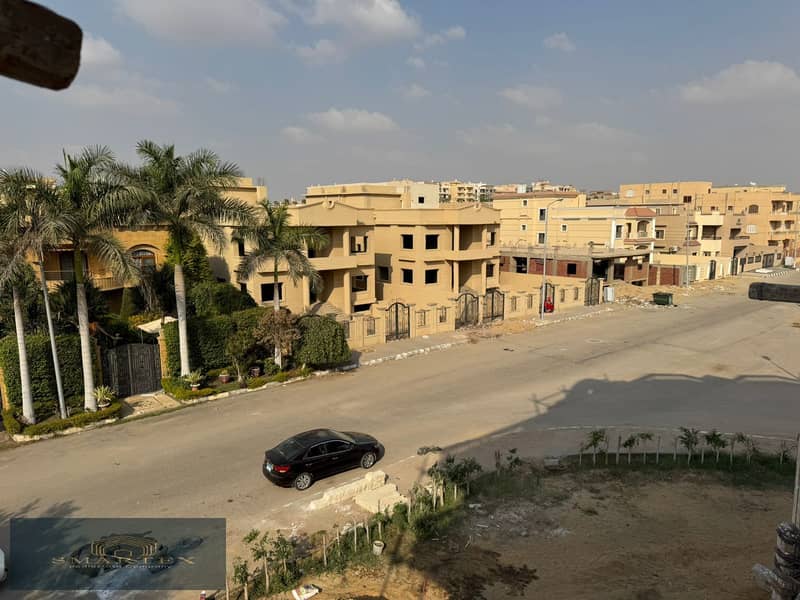 Apartment for sale in shorouk, in the third district east, next to the middle link and Suez Road and all services 5