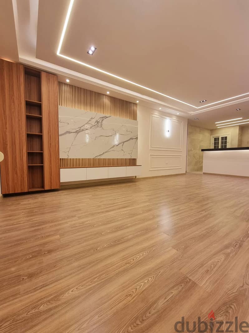 للبيع في مدينتي شقة تشطيبات راقيه جد 133م. For sale in Madinaty, an apa 4