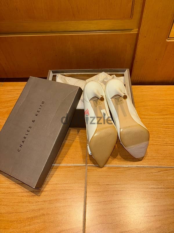 white wedding shoes 1