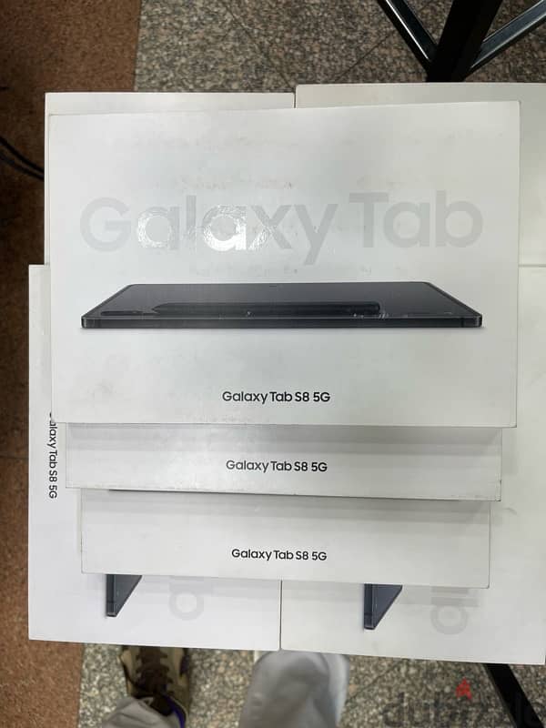 Galaxy Tab S8 5G 128/8G Bkack جديد متبرشم بضمان الوكيل 0