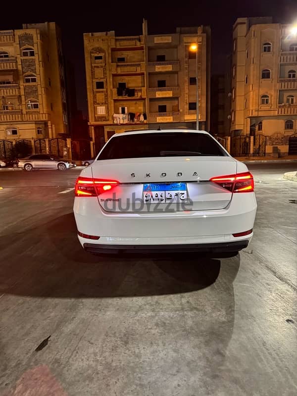 Skoda Superb 2021 5