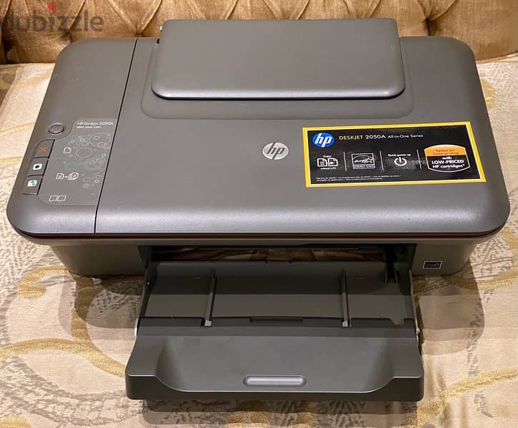 طباعة hp الوان وأبيض وأسود وسكانر وماكينة تصوير 4*1 بحالة الزيرو 0