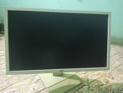 شاشة كمبيوتر acer 60HZ ٢٤بوصة