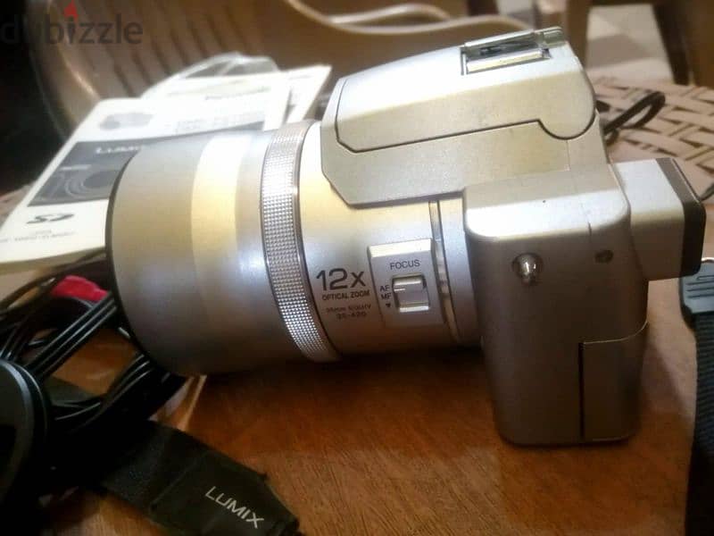 كاميرا رقمية رائعة من نوع PANASONIC LUMIX DMC-FZ10 3