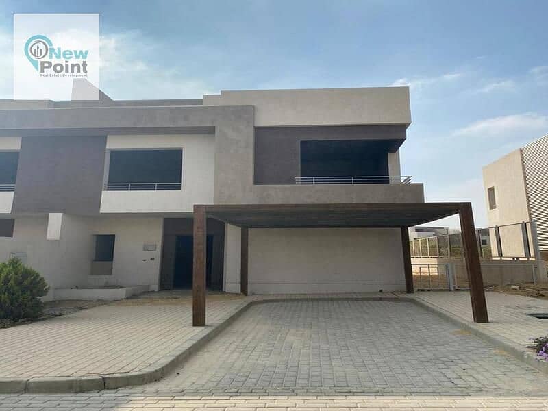 With Palm Hills, delivery now a 7-room villa on the Middle Ring Road in the Fifth Settlement 5