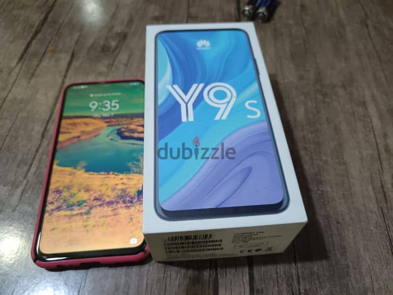 Huawei Y9s 0