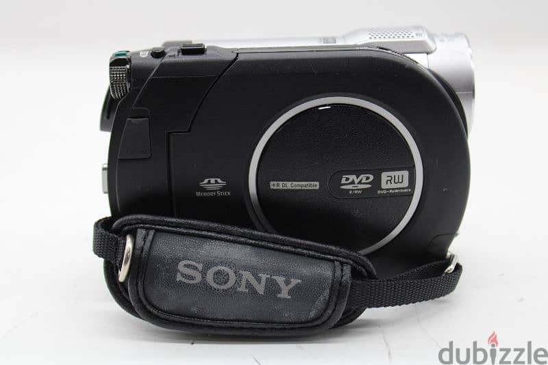 Sony DCR-DVD610 E 1