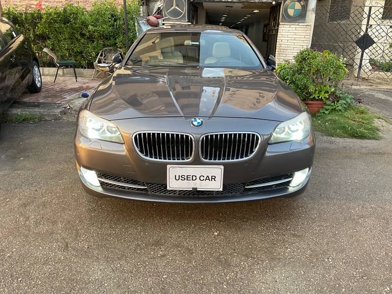 BMW 528 2013 only 144000km all fabrica like zero 10