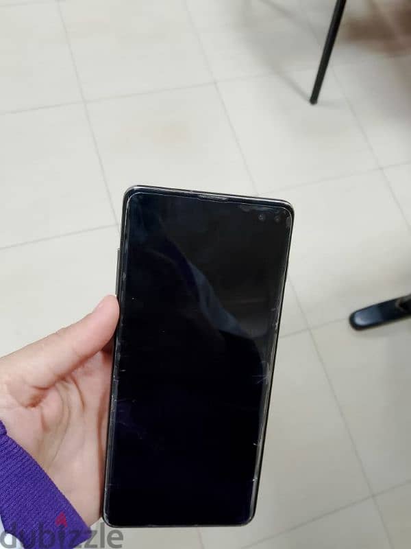 samsung galaxy s10 plus بحالة ممتازة 0