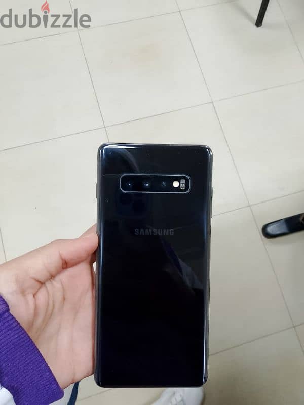 samsung galaxy s10 plus بحالة ممتازة 1