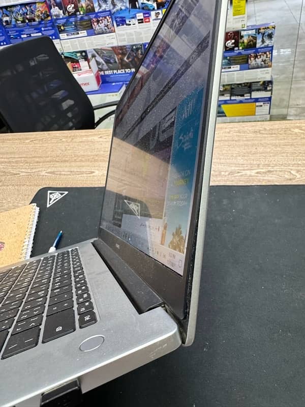 Huawei d15 laptop 0