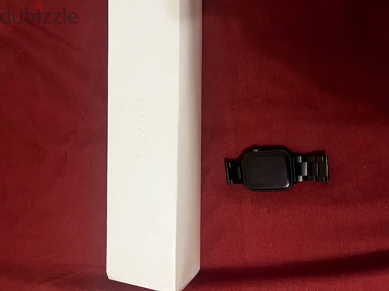 Apple Watch series 5 nike edition 44m battery 89% 1