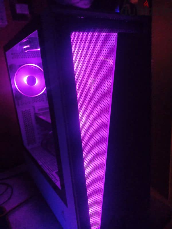 gaming pc. كمبيوتر . تجميعه . كيسه . case . جيمنج . بيسي 5