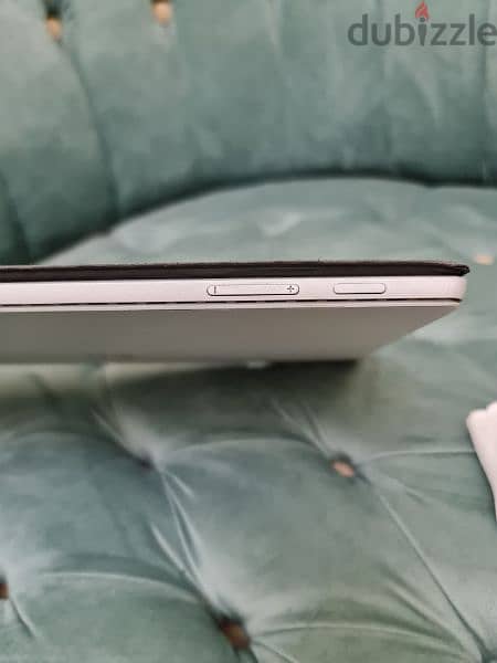 ميكروسوفت سيرفس برو 5 Surface pro 5