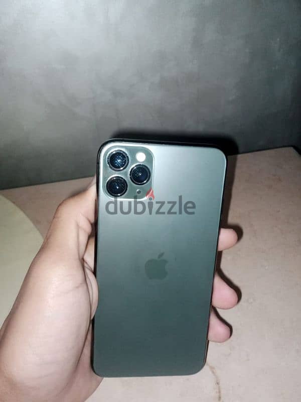 iphone 11 Pro max 64 جيجا 4