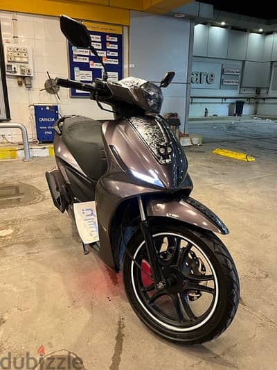 Scooter Vigorey xmax  اسكوتر فيجورى اكس ماكس