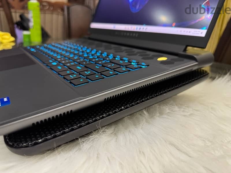 Alienware m16 rtx4070 2