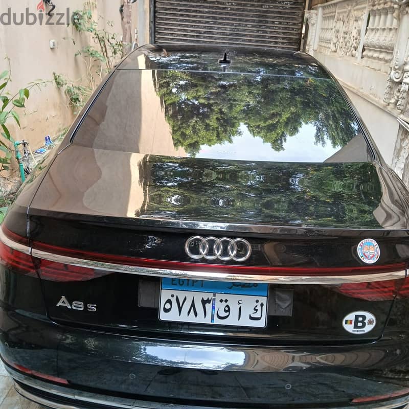 Audi A8 2023 A8s 1