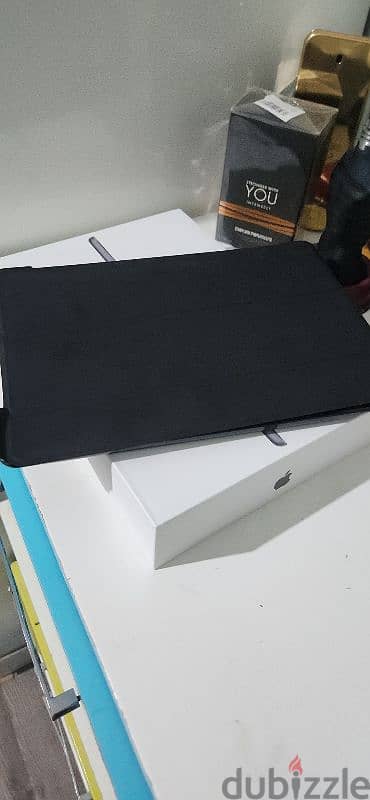 ipad 9th generation with a cover 5